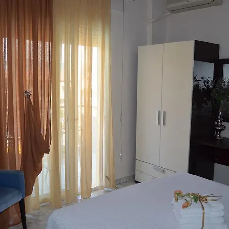 Aparthotel Elanios Zeus 3*
