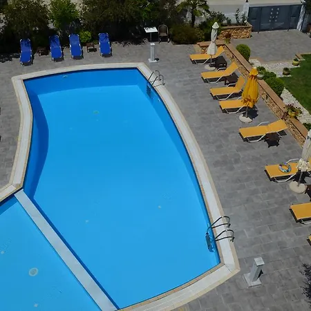 Elanios Zeus Lägenhetshotell 3*